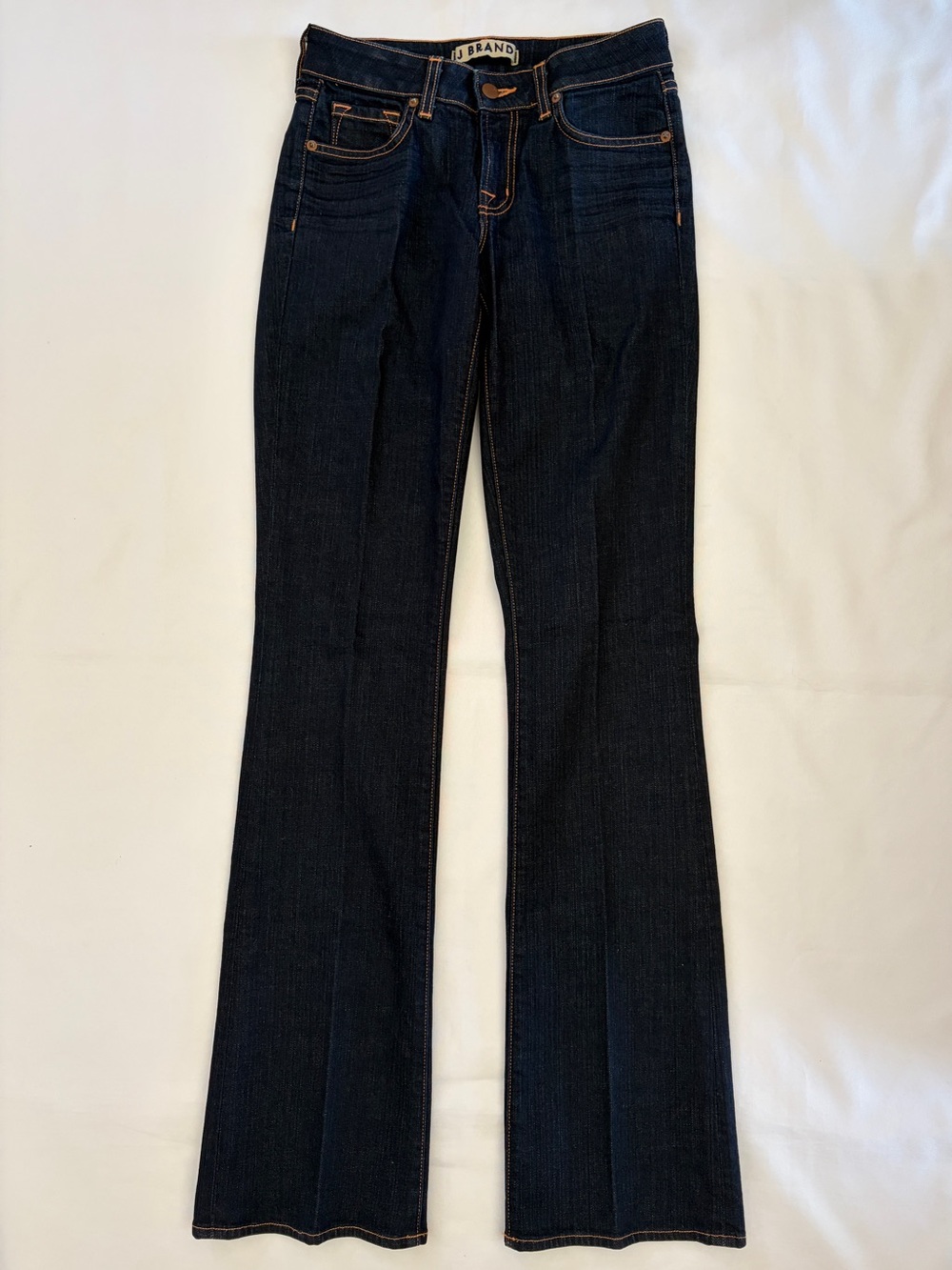 Vintage NWOT J Brand Denim Women’s Size 27 "made in USA" Curvy Fit Boot Leg